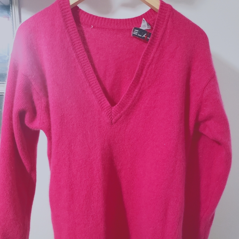CHAUS wool sweater